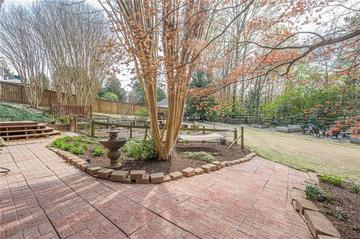 220 Saddle Lake Dr., Roswell, GA 30076