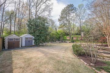 220 Saddle Lake Dr., Roswell, GA 30076