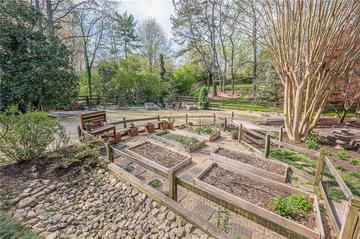 220 Saddle Lake Dr., Roswell, GA 30076