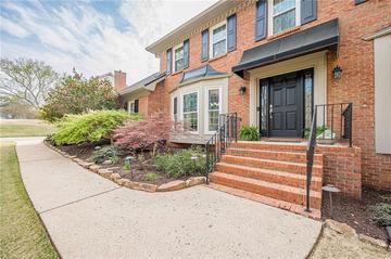 220 Saddle Lake Dr., Roswell, GA 30076