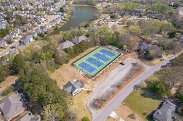 220 Saddle Lake Dr., Roswell, GA 30076