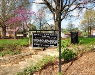 220 Saddle Lake Dr., Roswell, GA 30076