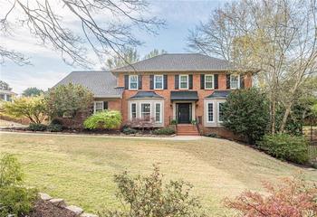 220 Saddle Lake Dr., Roswell, GA 30076