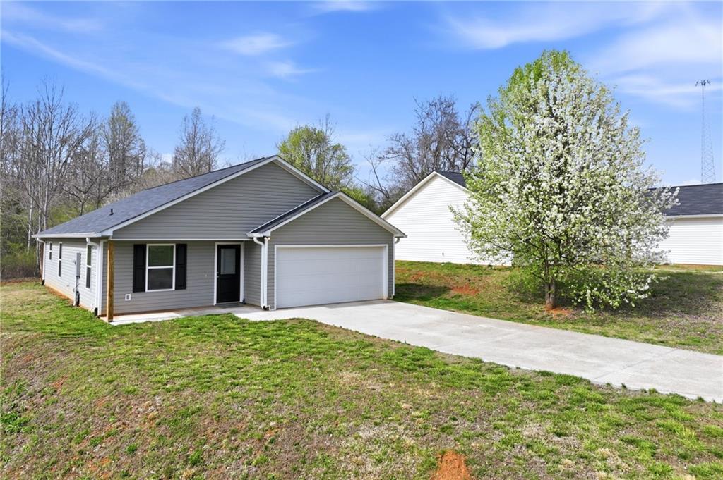 550 Cypress Dr., Mount Airy, GA 30563