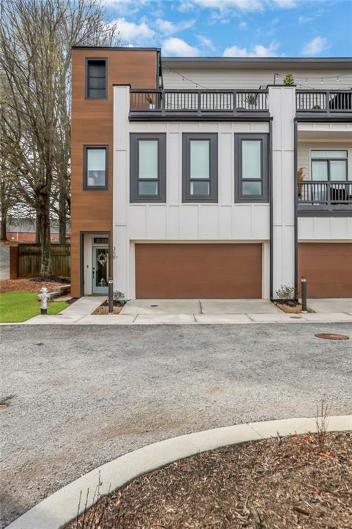 358 Clarendon Ct., Gainesville, GA 30501