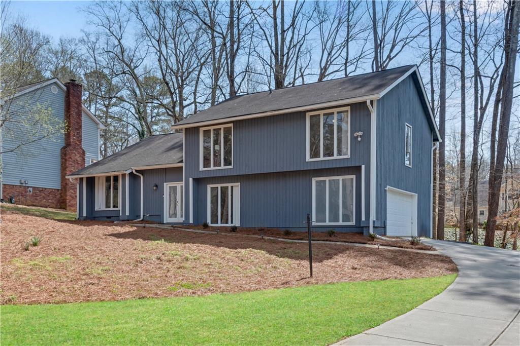 5360 Willow Point Pkwy., Marietta, GA 30068