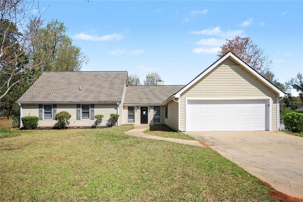 5830 Tonya Ln., Douglasville, GA 30135