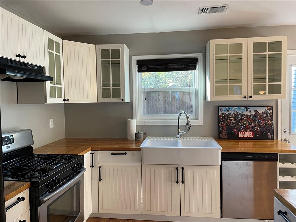 3539 Kennesaw Station Dr., Kennesaw, GA 30144