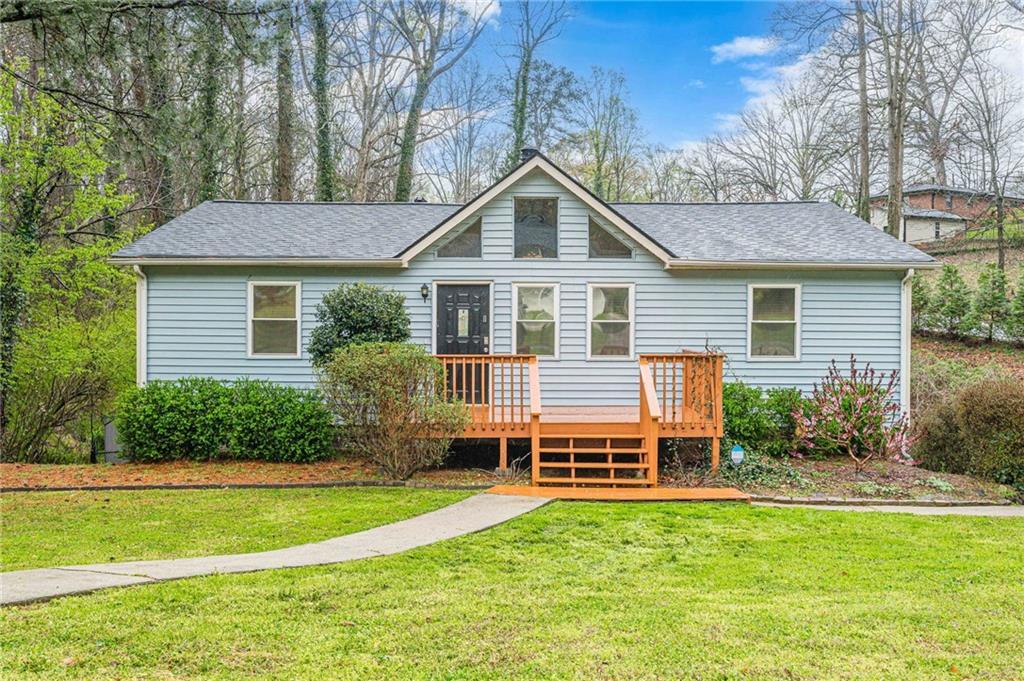 549 Pineland Cir., Mableton, GA 30126