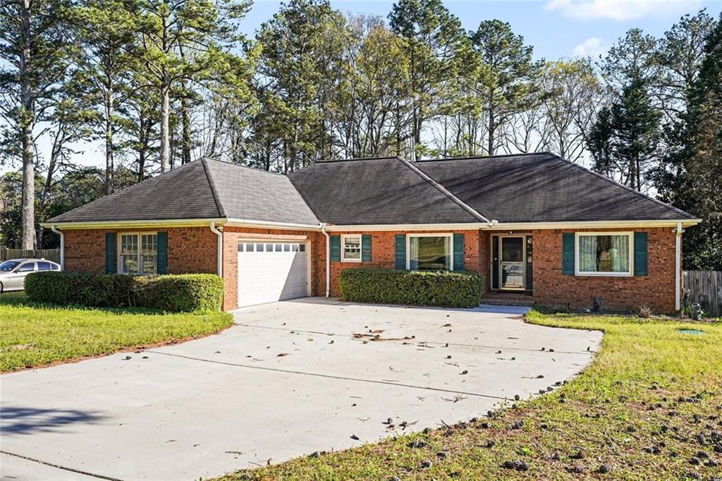 7972 Woods Ln., Jonesboro, GA 30236