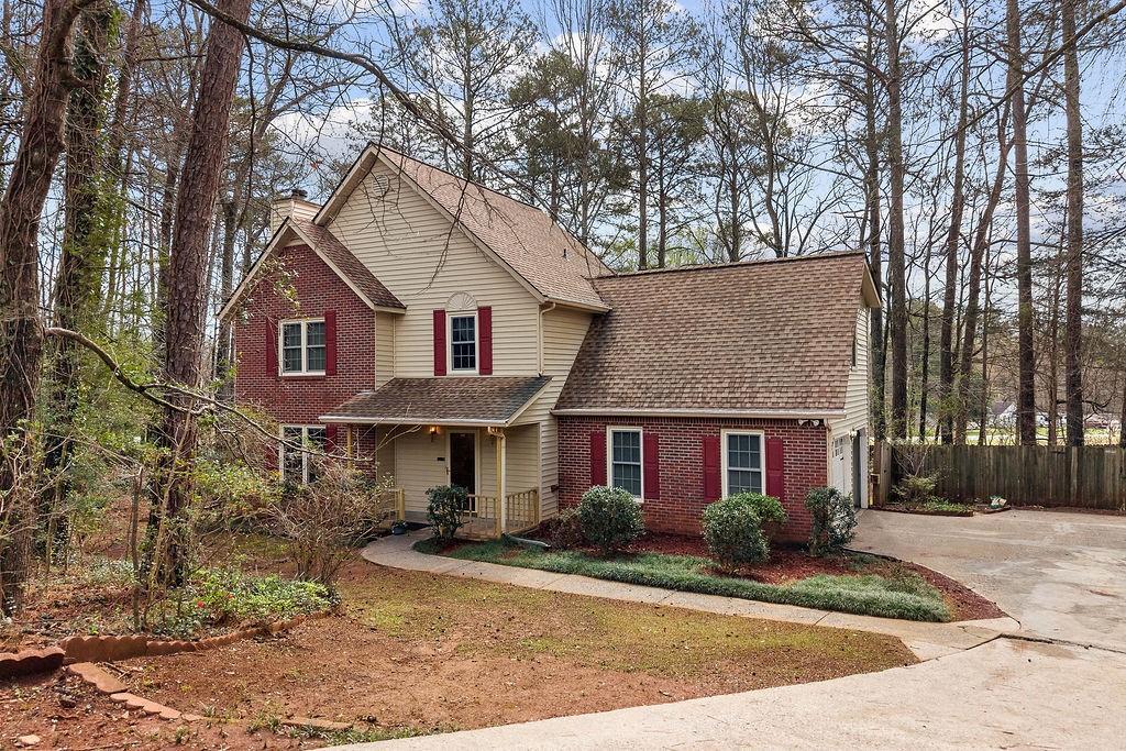 120 Chateau Cir., Fayetteville, GA 30215