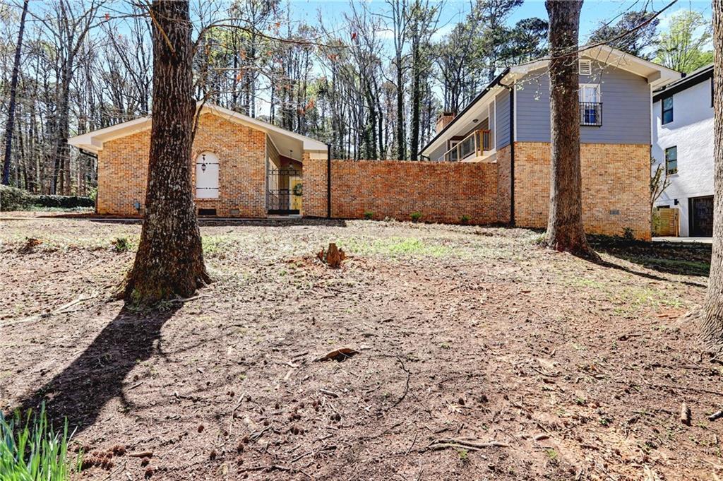 5213 Oxbow Rd., Stone Mountain, GA 30087