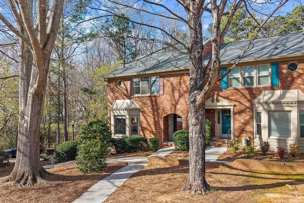 6405 Windsor Trace Dr, Peachtree Corners, GA 30092