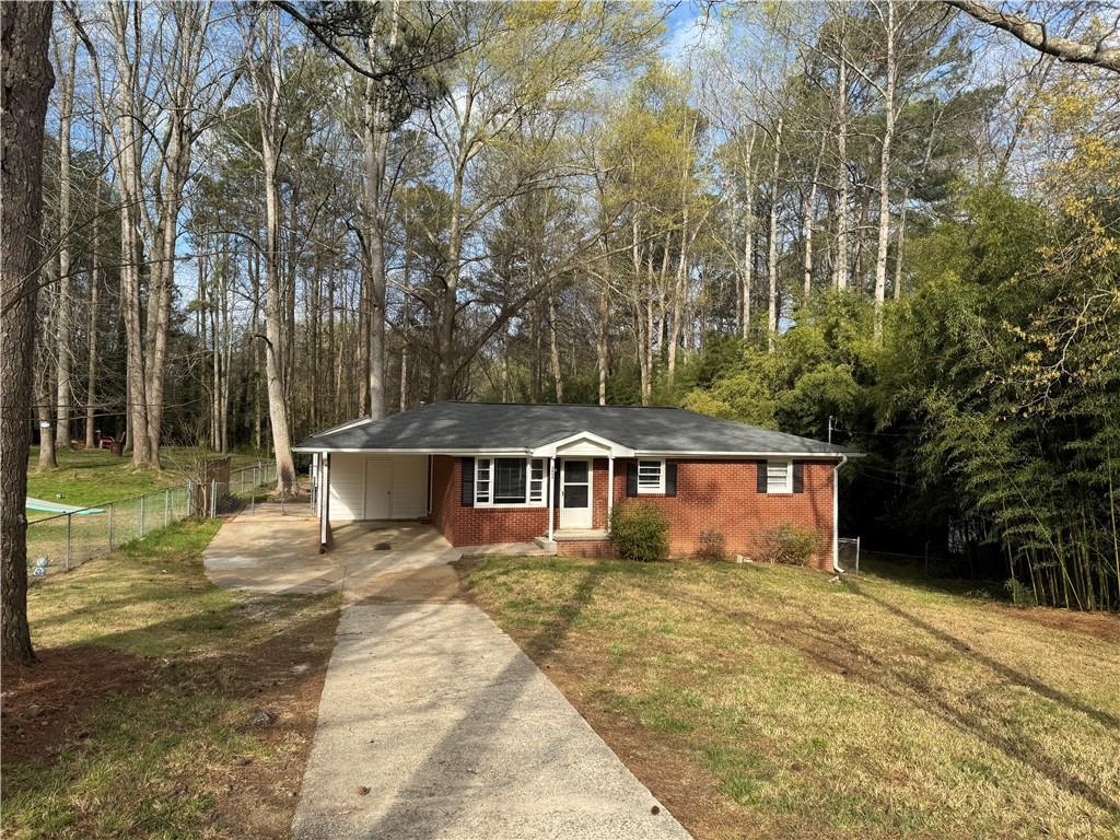 3664 Ponderosa Ln., Powder Springs, GA 30127