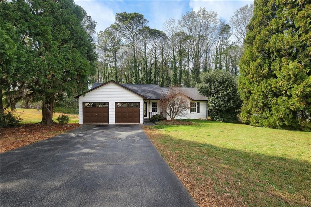 7847 Sugarland Dr., Jonesboro, GA 30236