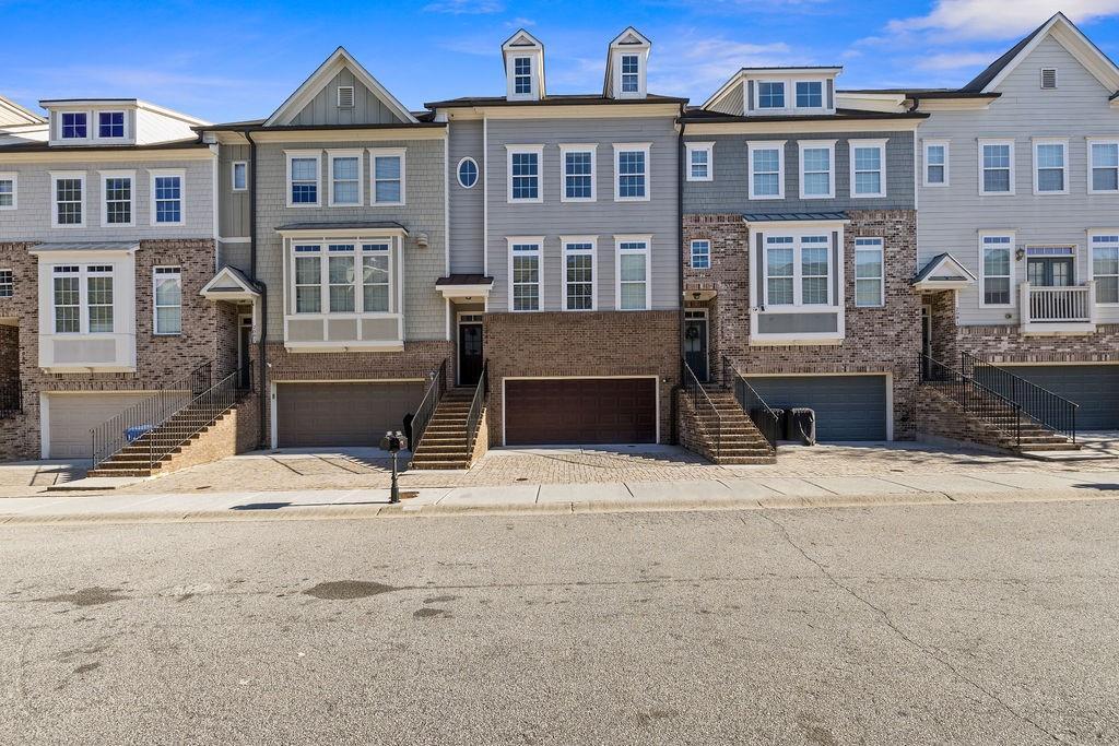 2085 Callaway Ct., Atlanta, GA 30318