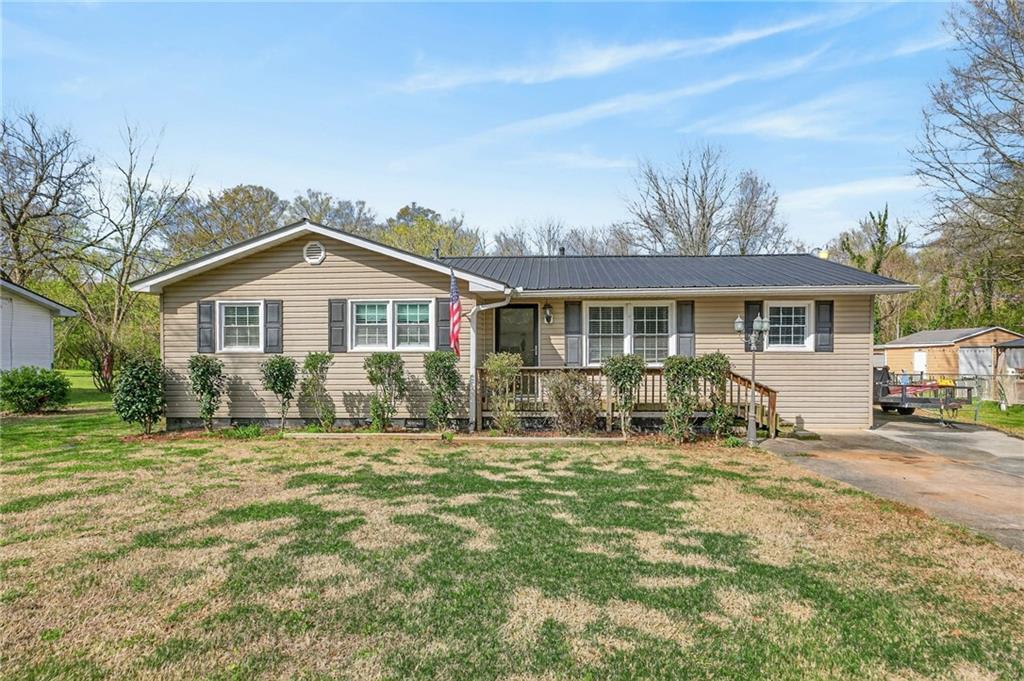 317 Garden Ave., Lindale, GA 30147