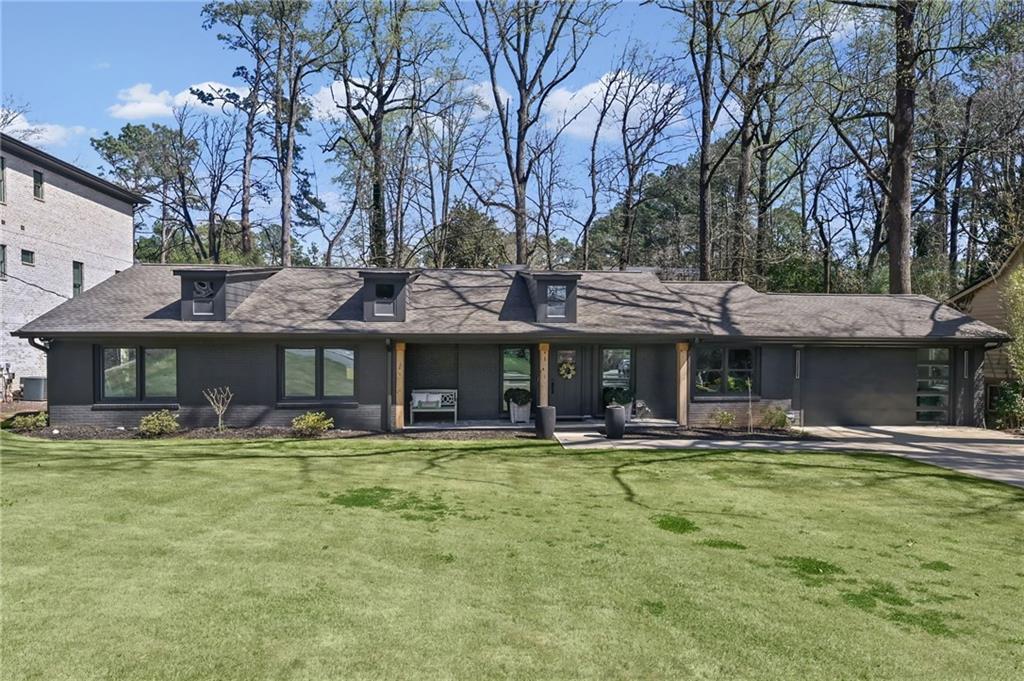 5905 Greenbrier Rd., Atlanta, GA 30328