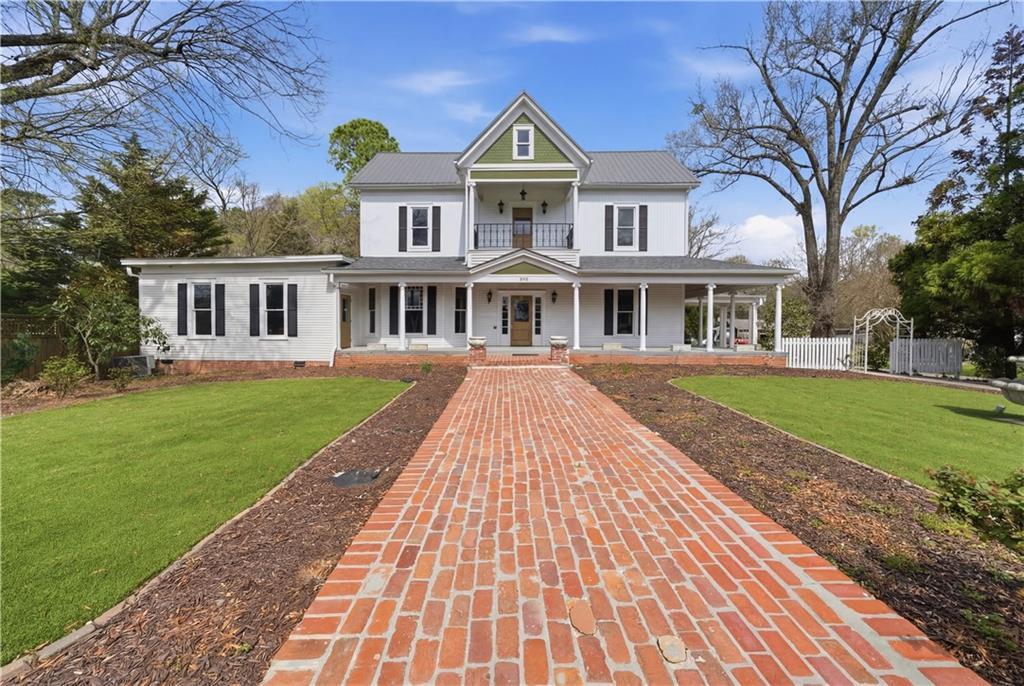 108 King St., Adairsville, GA 30103