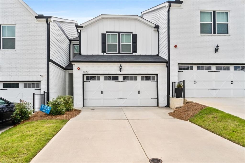 1729 Hyssop Blvd., Mableton, GA 30126