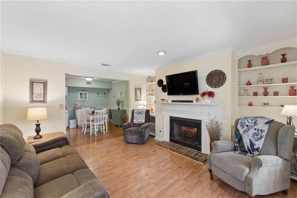 2046 Brian Way, Decatur, GA 30033