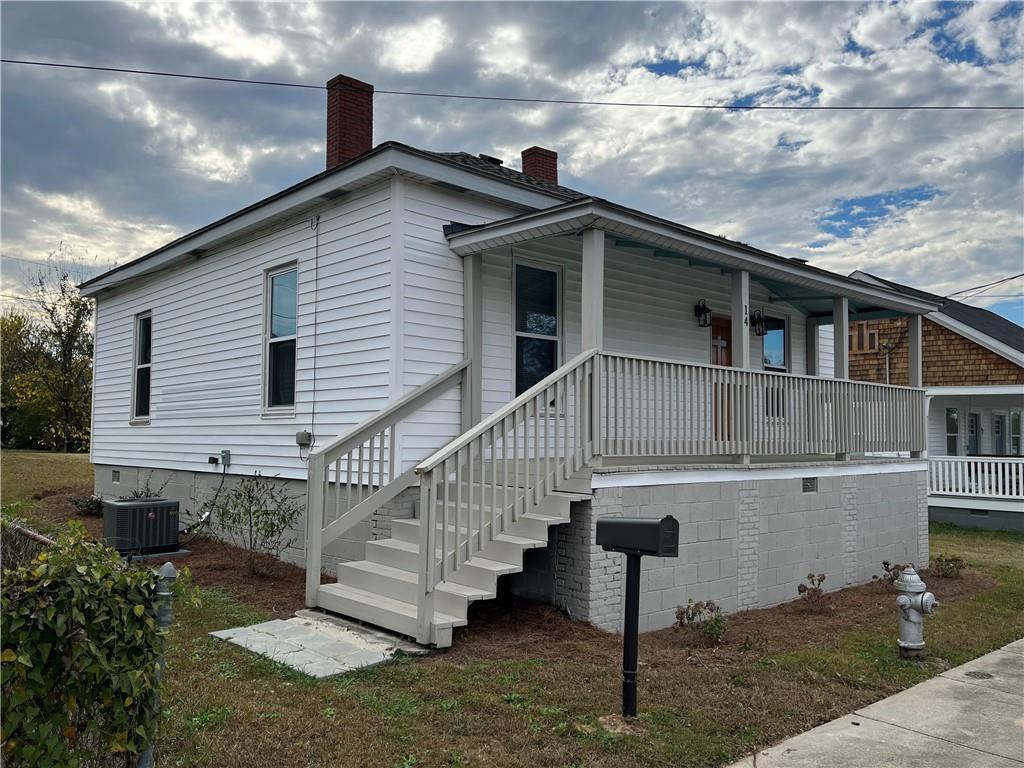 14 Hazel St., Porterdale, GA 30014