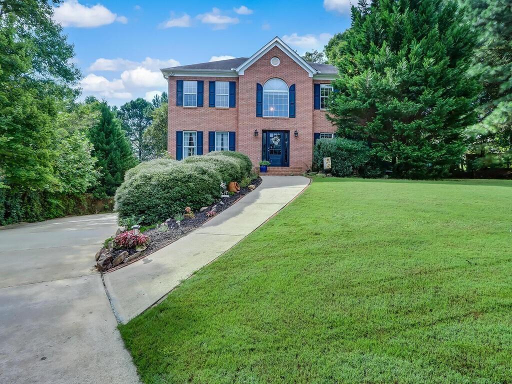 428 Lancaster Dr., Canton, GA 30114