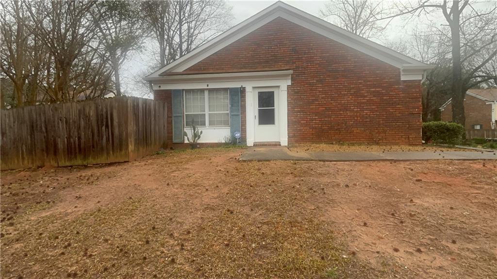 2571 Stratford Ln., Morrow, GA 30260