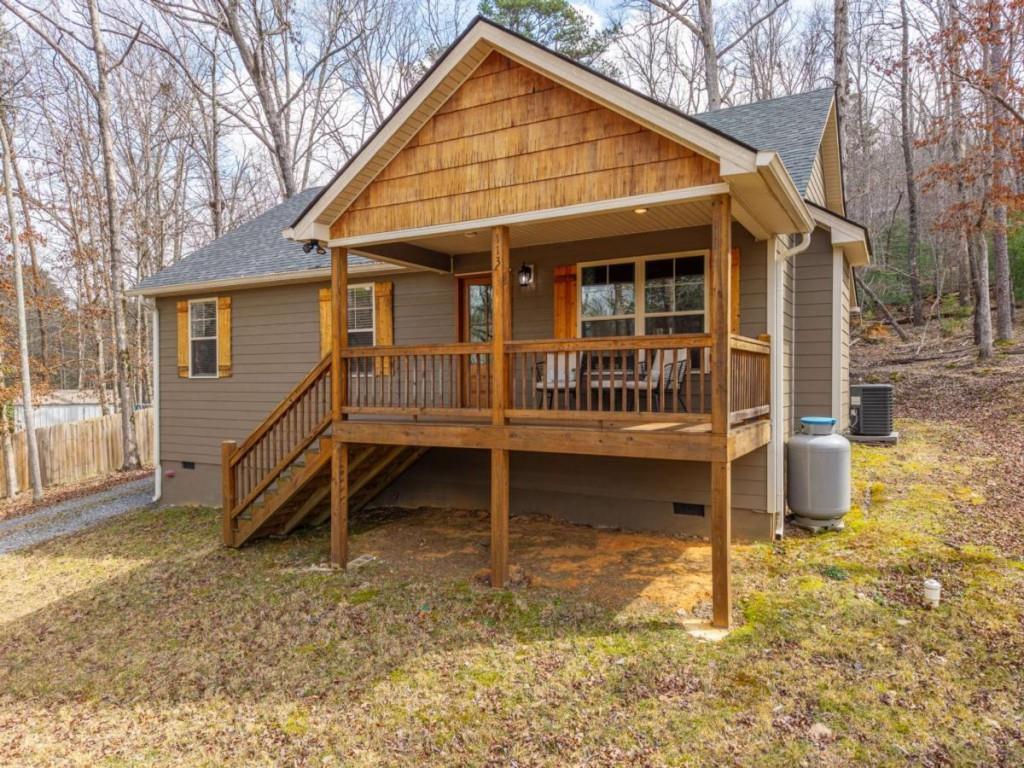 113 Matrix Ln., Ellijay, GA 30540
