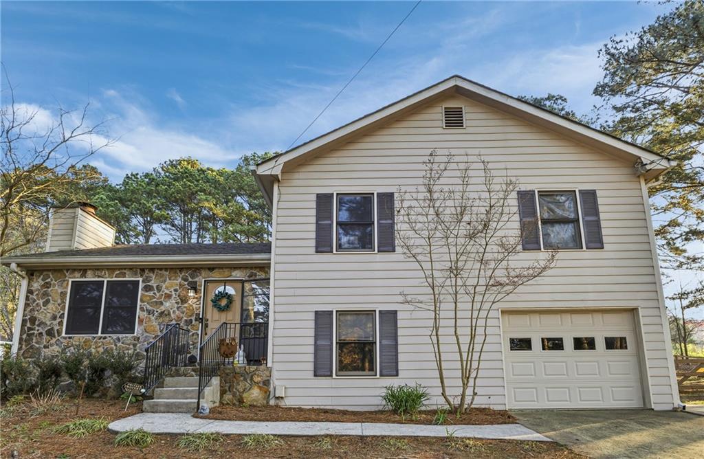 1682 Bennett Rd., Grayson, GA 30017