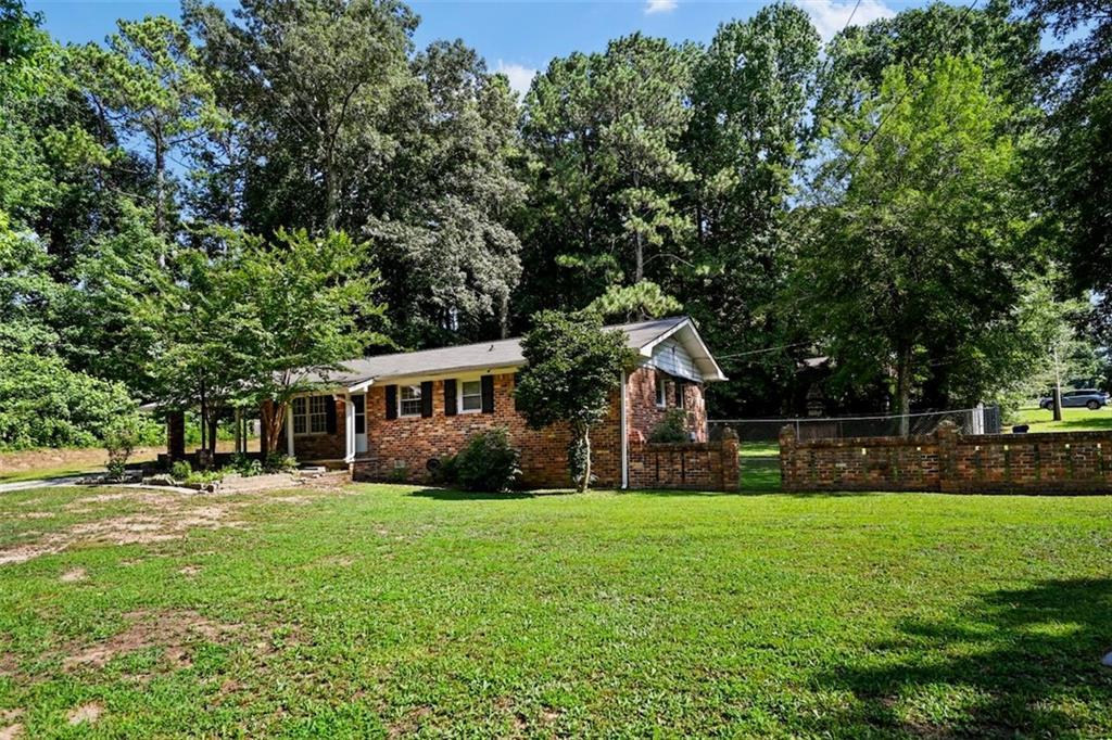 7039 Rockbridge Rd., Stone Mountain, GA 30087