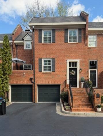 423 Jefferson Cir., Atlanta, GA 30328