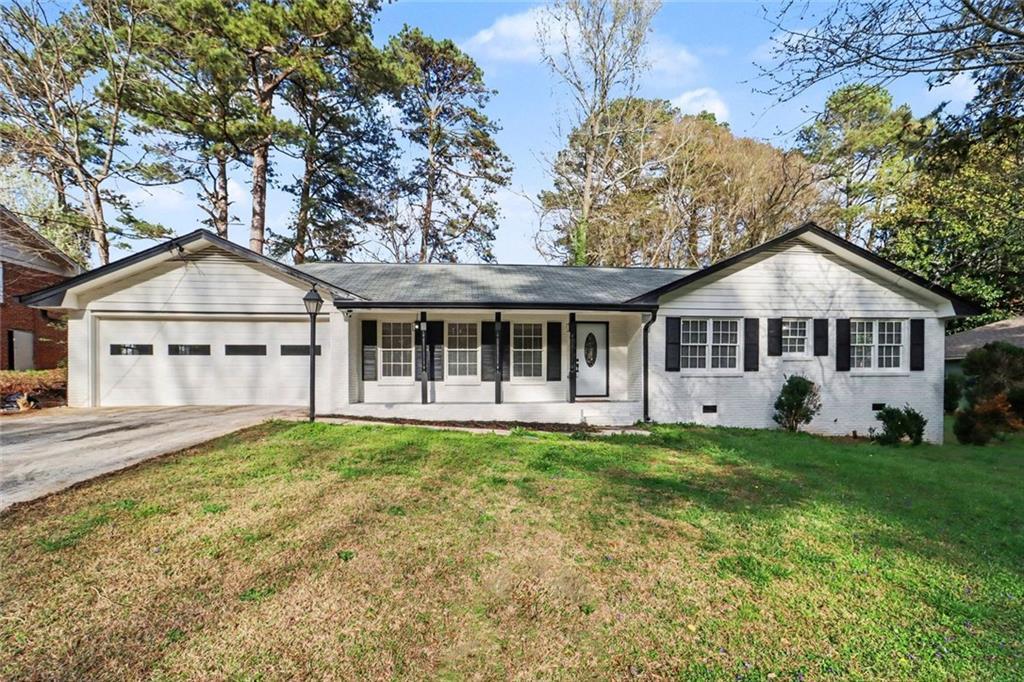 2142 Colonial Oak Way, Stone Mountain, GA 30087