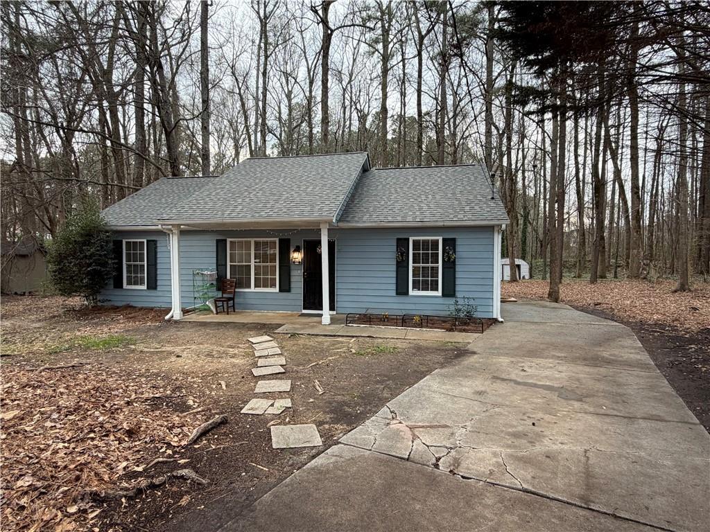 122 Oriole Dr., Jonesboro, GA 30238