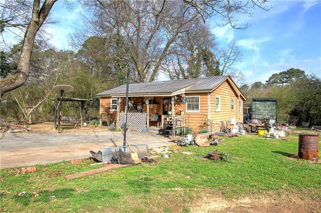 46 Young St., Cartersville, GA 30120