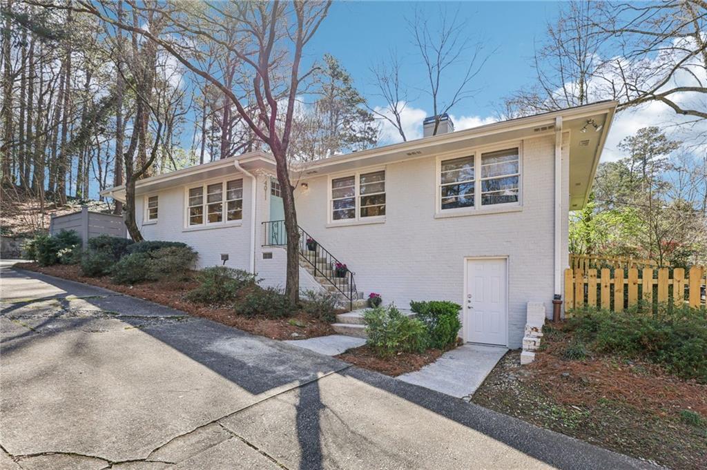 4011 Arden Way, Atlanta, GA 30342