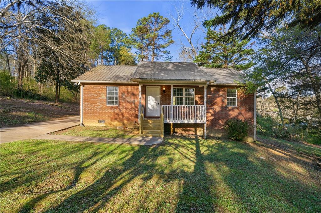 203 Terrier Dr., Calhoun, GA 30701
