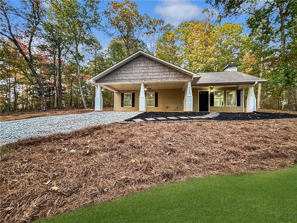 730 Carrie Cove Ln., Clarkesville, GA 30523