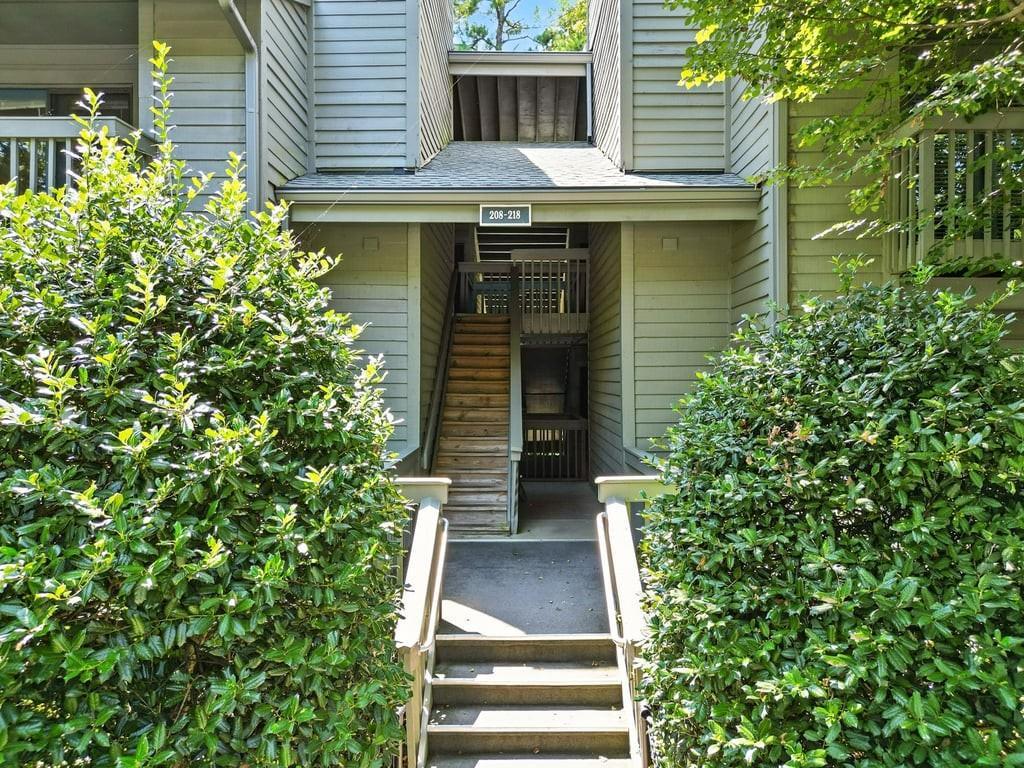 217 Tuxworth Cir., Decatur, GA 30033