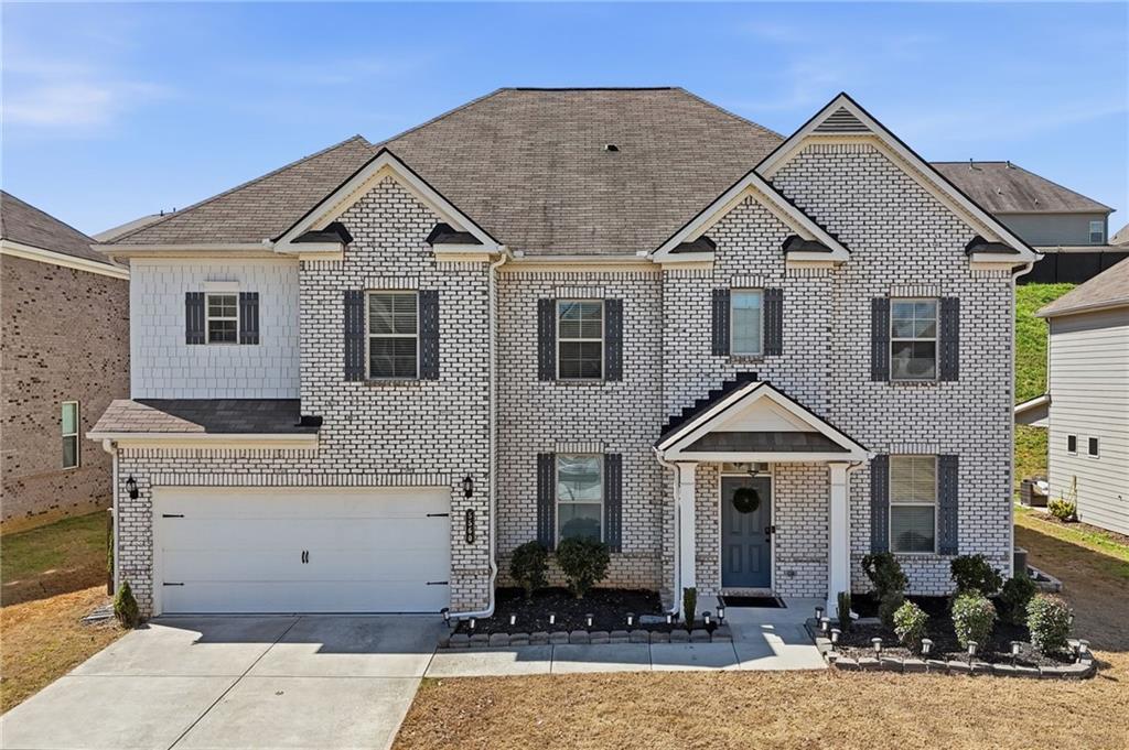 5560 Mirror Lake Dr., Cumming, GA 30028