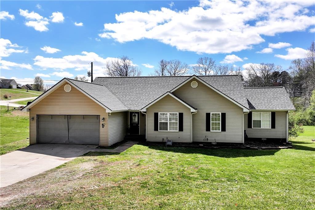 255 Leatherford Rd., Cleveland, GA 30528