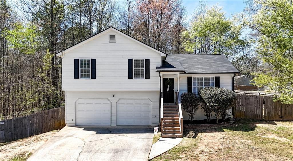 389 Rustin Dr., Dallas, GA 30157