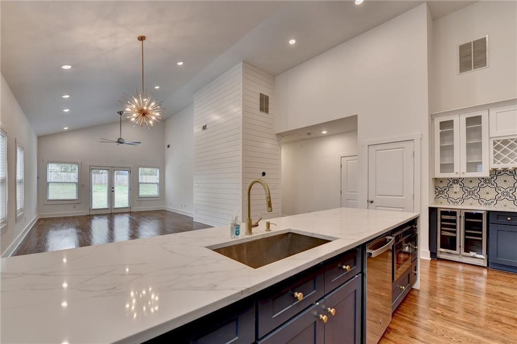 1990 Mcafee Pl., Decatur, GA 30032