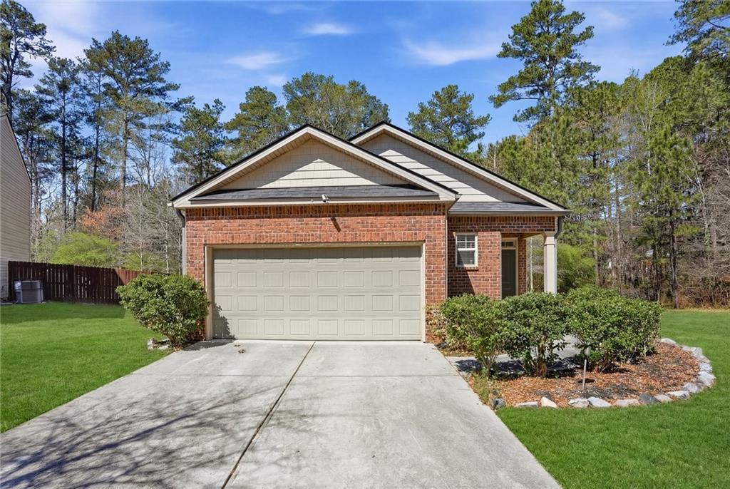 813 Blue Hill Ln., Atlanta, GA 30349