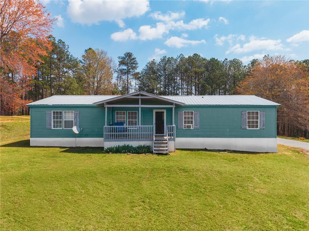 84 Bridle Path Dr., Ball Ground, GA 30107