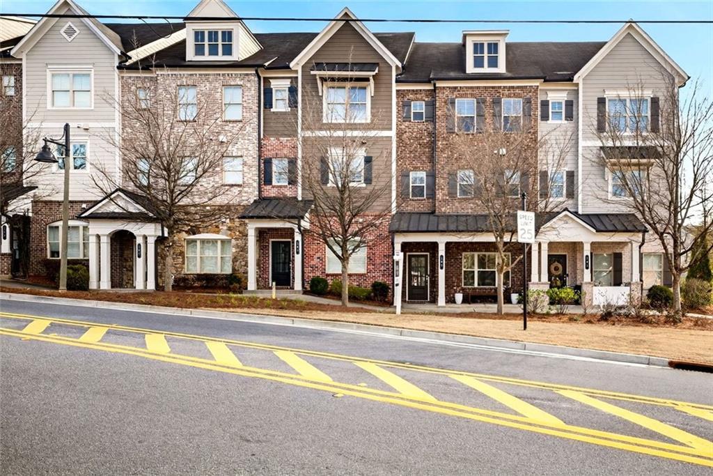 103 Periwinkle Ln., Woodstock, GA 30188