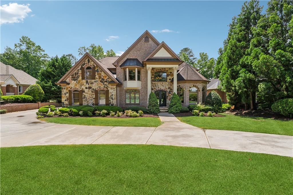 6935 Wakehurst Pl., Cumming, GA 30040