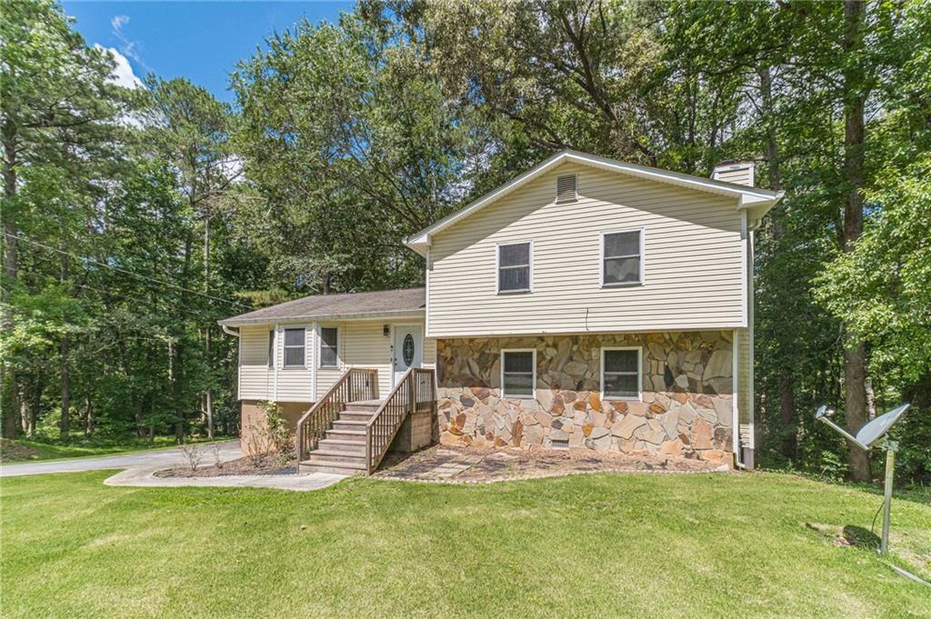 2645 Holly Berry Tr., Snellville, GA 30039