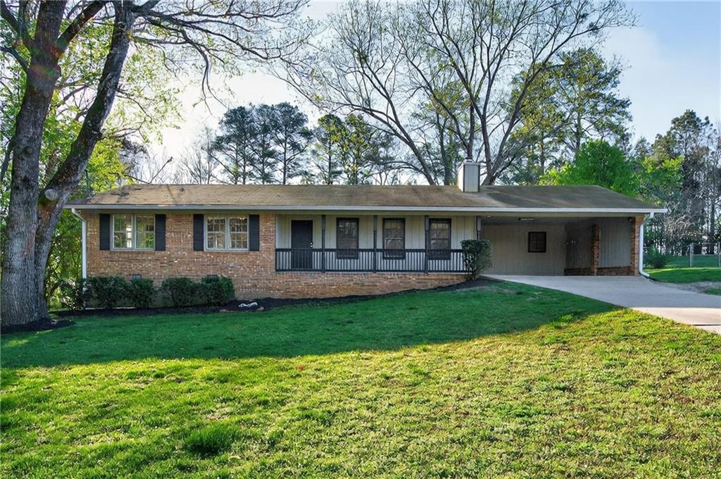 4031 Chestnut Dr., Flowery Branch, GA 30542