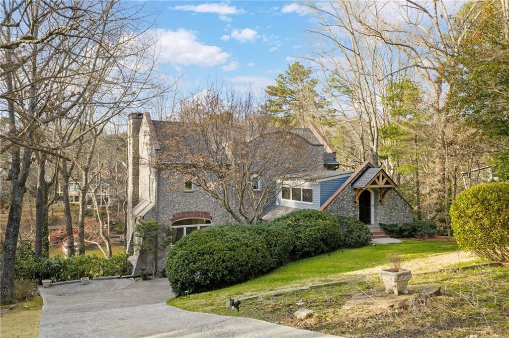 606 Hilltop Ln., Duluth, GA 30096